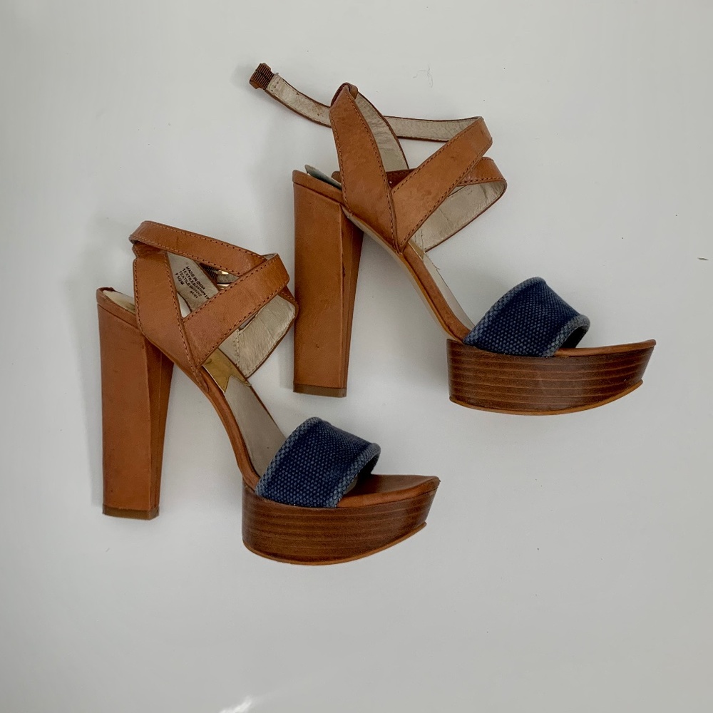 Michael Kors Summer Heels *Buckle Missing - Picture 1 of 16
